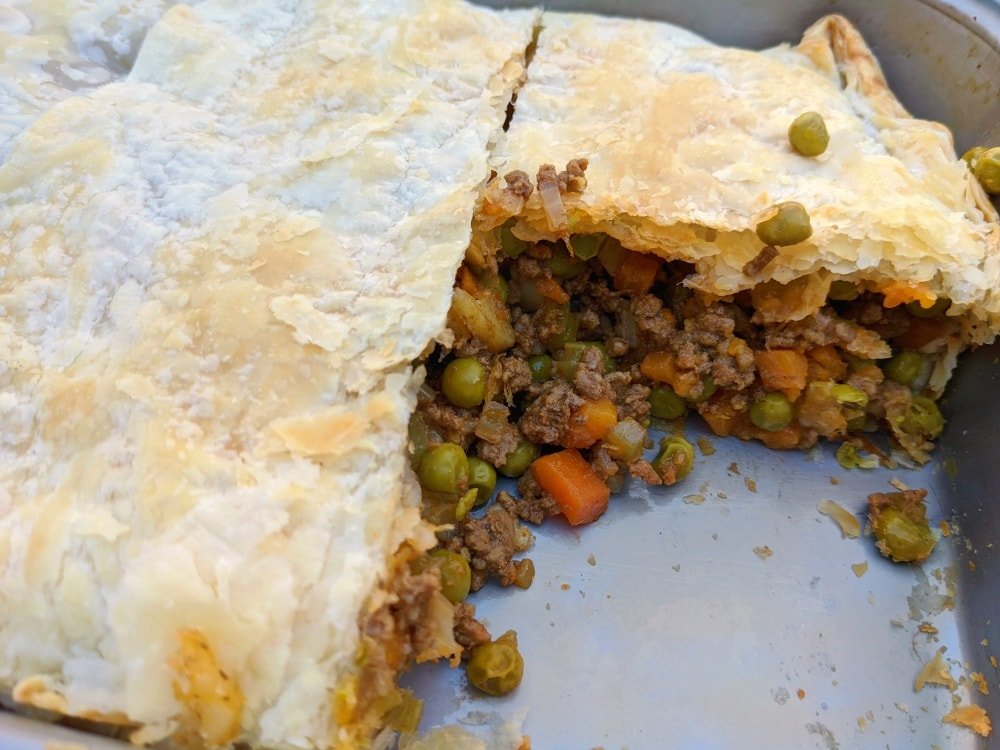 meat and vegetable pastie slice