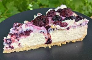 baked berry cheesecake