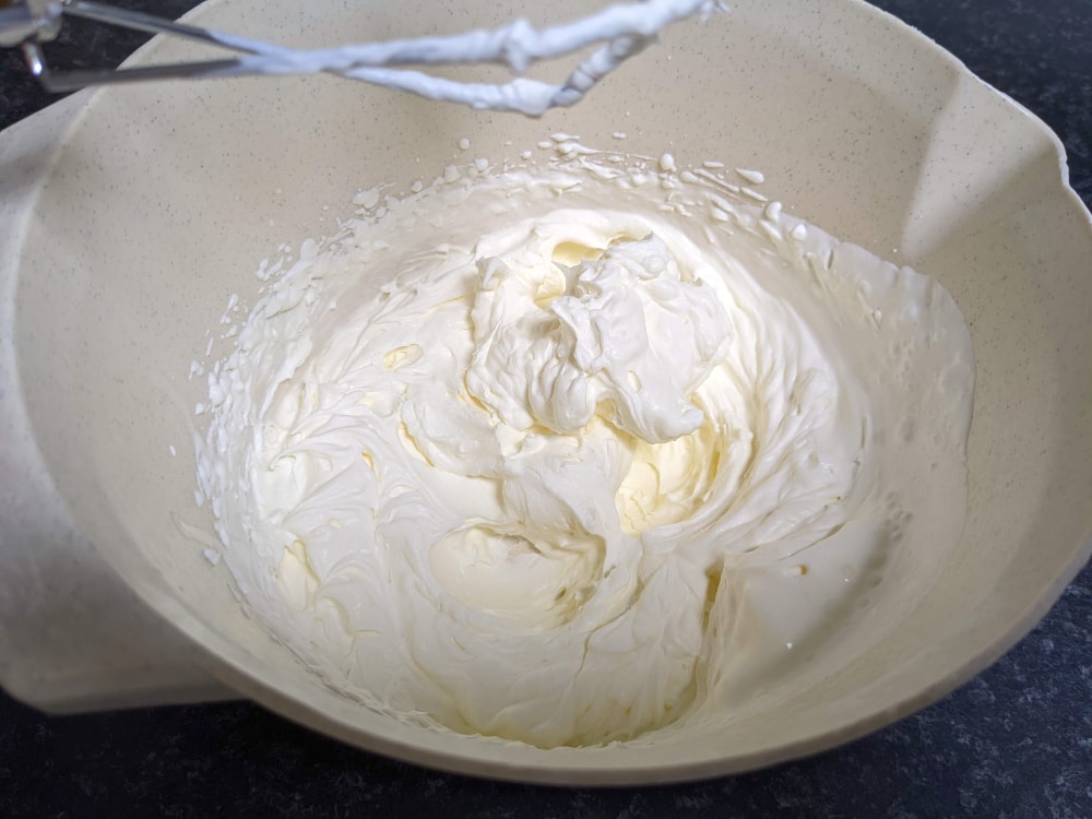 whipped cream mousse